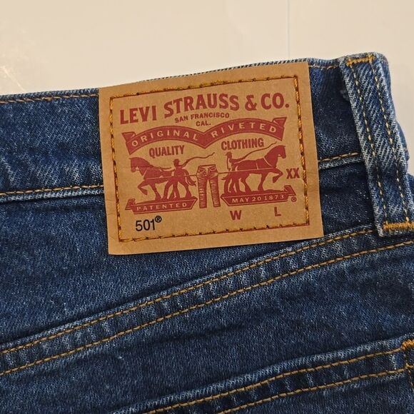 Levi's 501 Cut Off Denim Jean Shorts High Rise Fringed Button Fly Cotton Size 30 - Picture 3 of 10